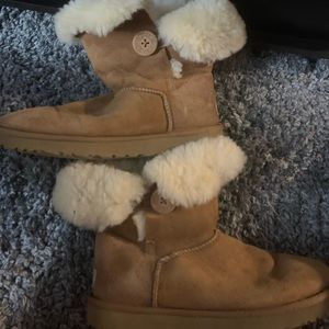 Bailey button uggs